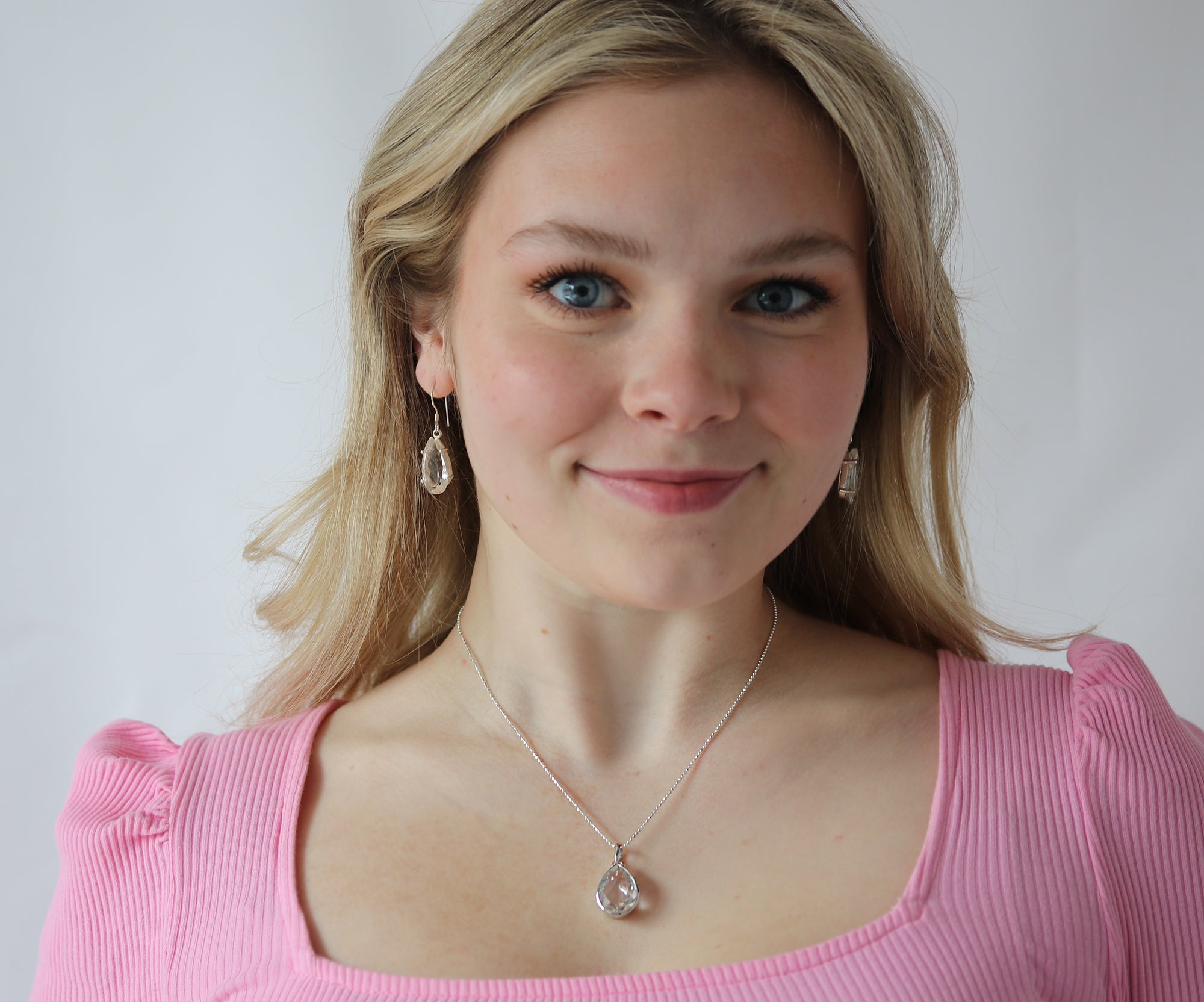 Quartz Dainty Stunner Necklace - Silver