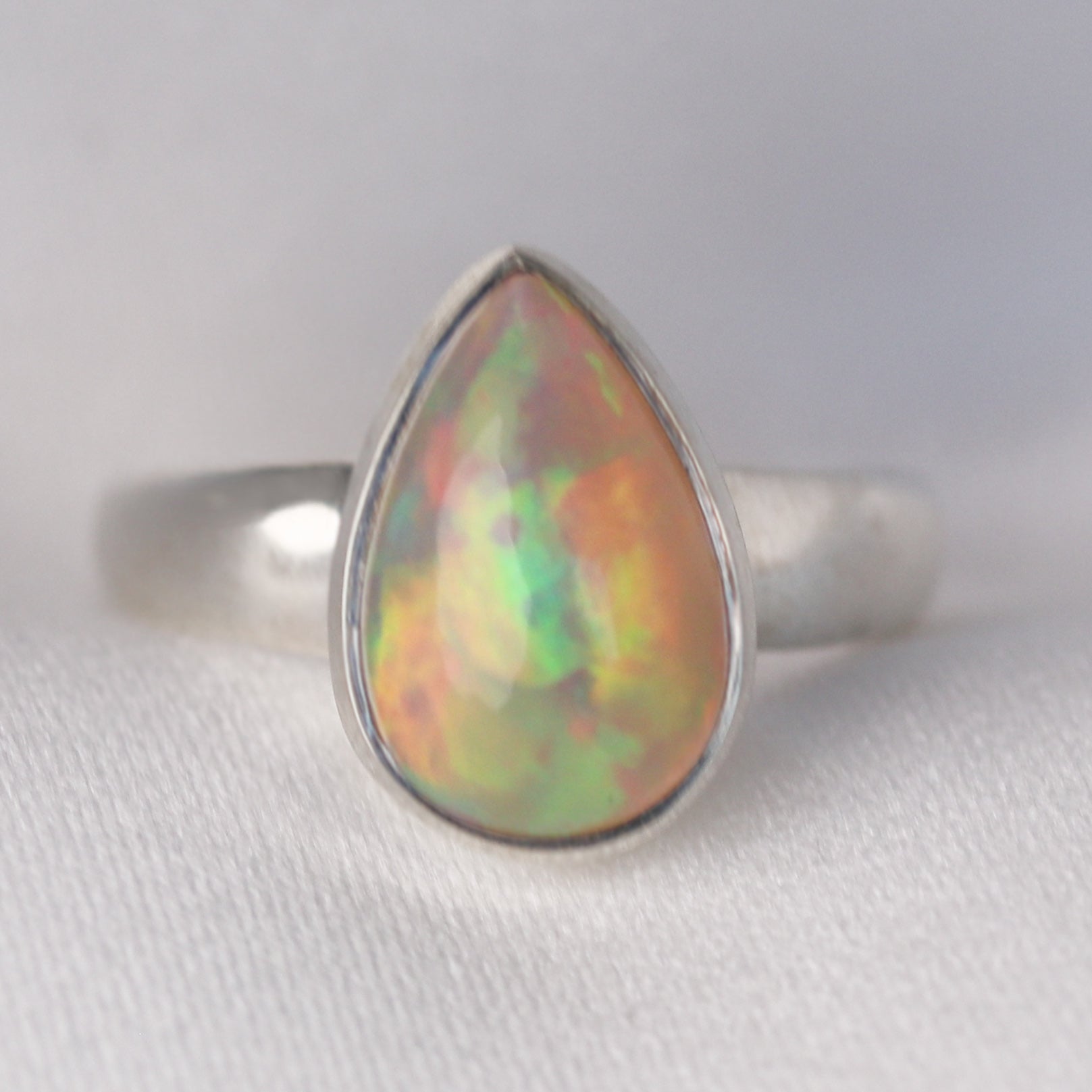 Teardrop Opal Ring - sz 8 & 9